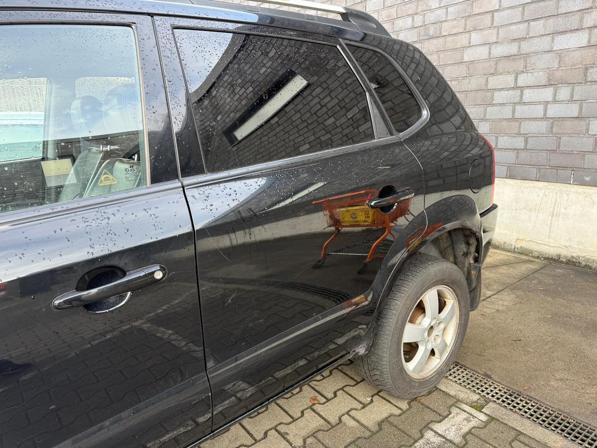 Hyundai Tucson JM original T&uuml;r hinten links EB Ebony Black Rohbau BJ06